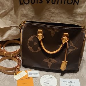 Louis Vuitton Monogram Giant Speedy Bandouliere 30